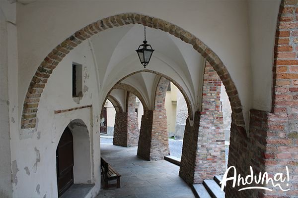 portici palazzo comunale Cocconato